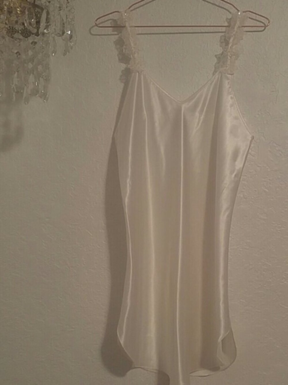 Dentelle SZ L 80's Bright White Satin Alencon Floral Lace Straps Chemise Nightie